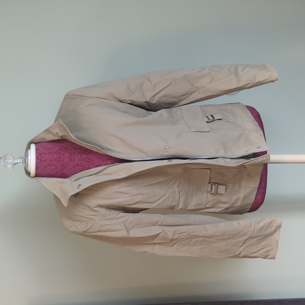 La Nouvelle Renaissance Desert Tan Boxy Zip Up Jacket, US L‎